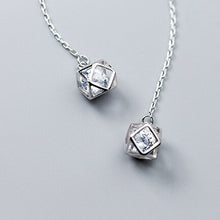 Laden Sie das Bild in den Galerie-Viewer, Geometrische Kristall Ohrringe aus Silber