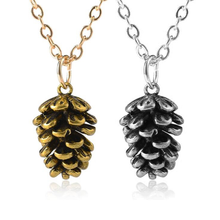 Laden Sie das Bild in den Galerie-Viewer, Kieferzapfen Halskette