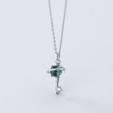 Laden Sie das Bild in den Galerie-Viewer, Planeten-Schlüssel Halskette aus Silber