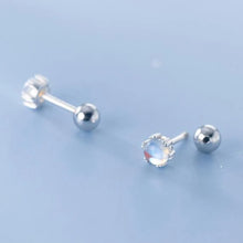 Laden Sie das Bild in den Galerie-Viewer, Perlen Ohrstecker aus Silber