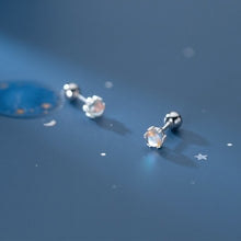 Laden Sie das Bild in den Galerie-Viewer, Perlen Ohrstecker aus Silber