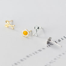 Laden Sie das Bild in den Galerie-Viewer, Eier Ohrstecker aus Silber