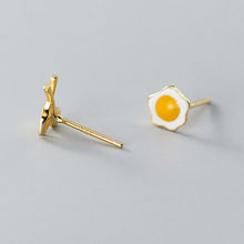 Laden Sie das Bild in den Galerie-Viewer, Eier Ohrstecker aus Silber