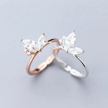 Laden Sie das Bild in den Galerie-Viewer, Zirkonia Schmetterling Ring aus Silber