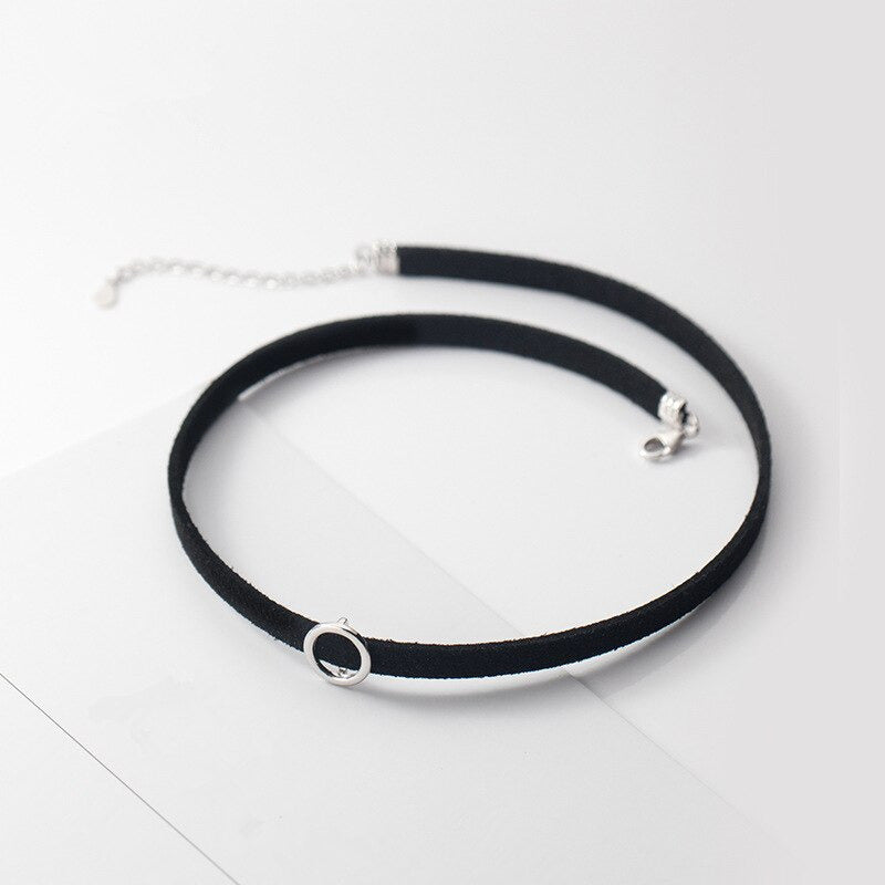 Halsband/Choker mit Rundem Silber Anhänger