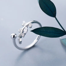 Load image into Gallery viewer, Leaf ring made of silver
