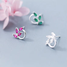 Laden Sie das Bild in den Galerie-Viewer, Lorbeer Ohrstecker aus Silber
