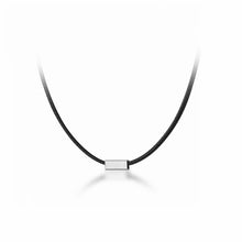 Laden Sie das Bild in den Galerie-Viewer, Halsband/Choker mit Rechteckigem Silber Anhänger
